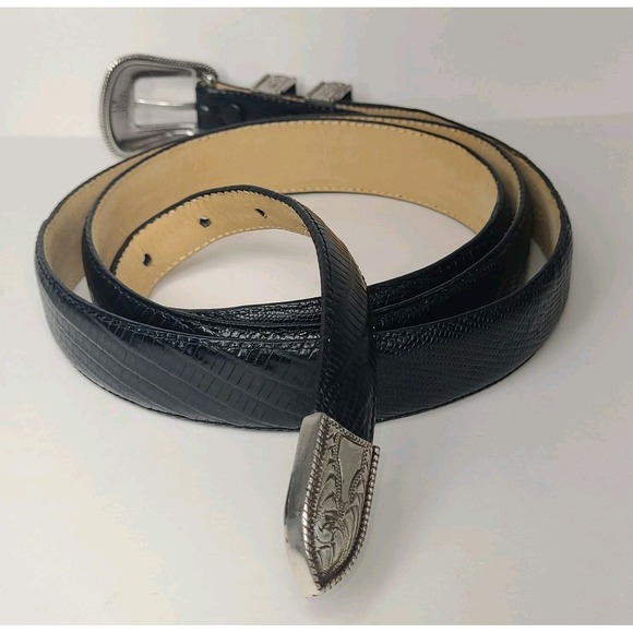 Vtg Italian Calfskin Western Belt Size 48 Black Leather Engraved Buckle 1997 - Picture 2 of 6